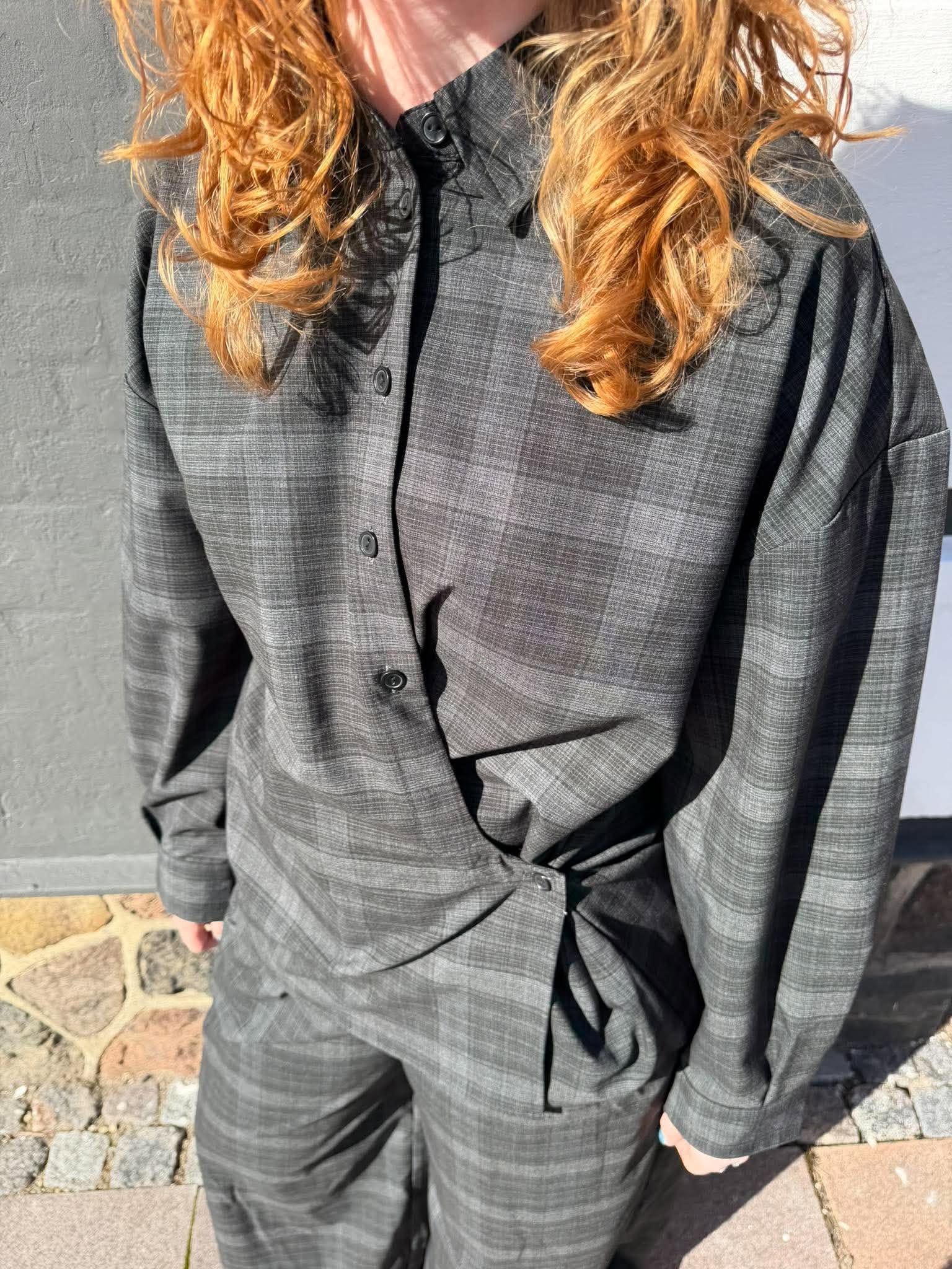OBJDIENA Shirt - Black